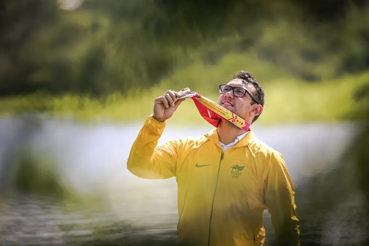 Givago Ribeiro como atleta de canoagem